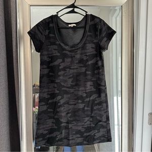 Z Supply Payton Camo Tee Dress - Dark Charcoal, Small